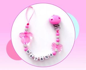 Attache tétine fille 12