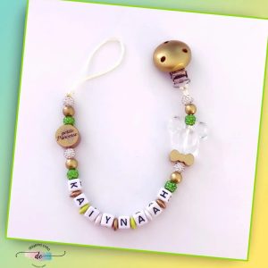 Attache tétine fille 7