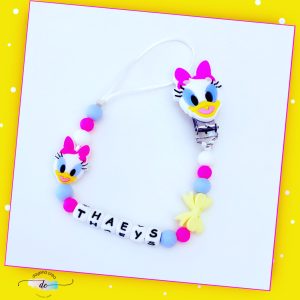 Attache tétine fille 14