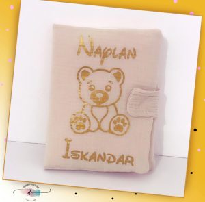 Protège carnet de santé 9